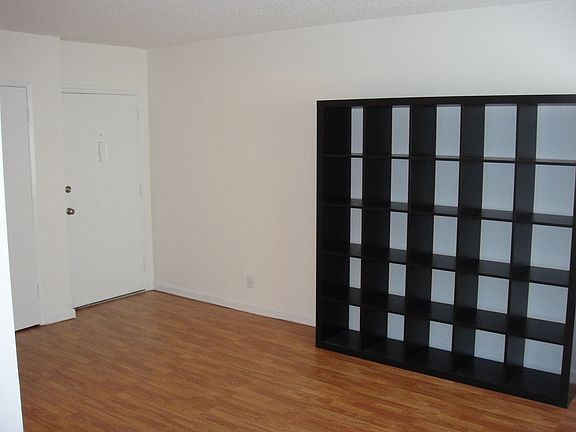2nd image of 1221 N Genesee Ave APT 8