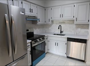 55 Mill Plain Rd UNIT 30-20, Danbury, CT 06810