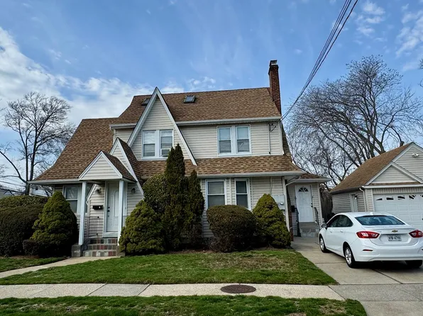 1 Allen St Floor 1, Lynbrook, NY 11563