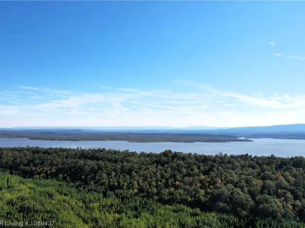 28183 Pocohontas Rd, Wister, OK 74966