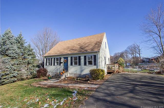 1st image of 161 Peck Ln