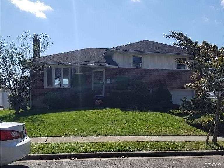 1st image of 41 Lourae Dr
