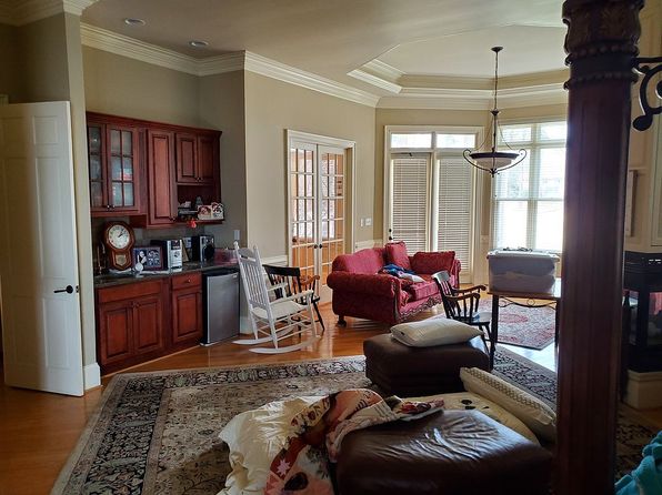 12908 Anglewood Ct