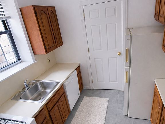 5th image of 214-32 43rd Ave #315
