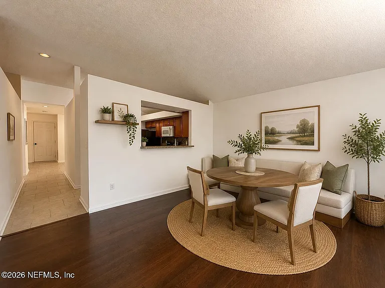 2719 Lantana Lakes Dr W — Photo 8