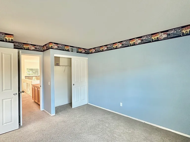 13686 Essence Rd — Photo 37