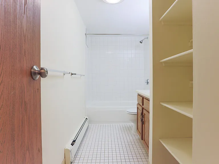 476 Columbus Ave #4 — Photo 5