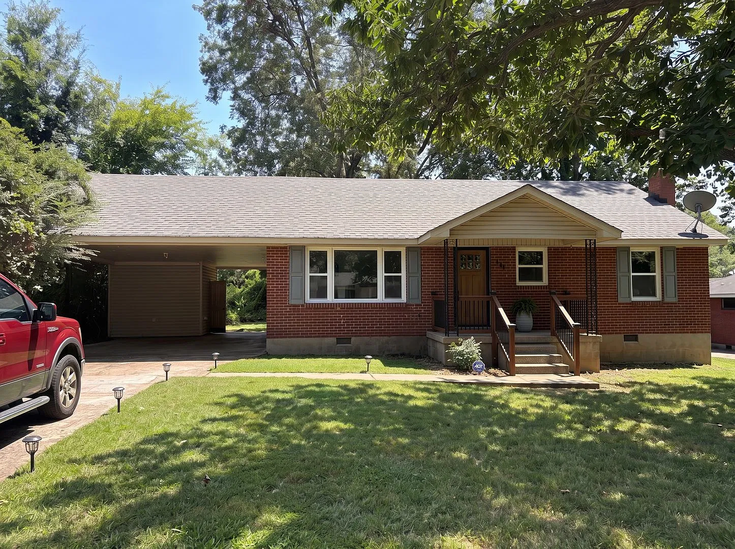 Recently Renovated 3BR Home in Memphis Housing Vouchers Accepted! — Photo 1