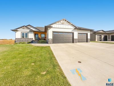 130 Alberta Trl E, Tea, SD, 57064