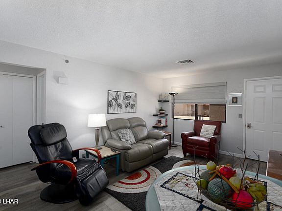 3rd image of 2085 Mesquite Ave Unit 7