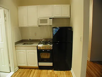 Rented by Salon Realty Corp
