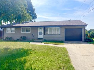 1420 26th St, Peru, IL 61354