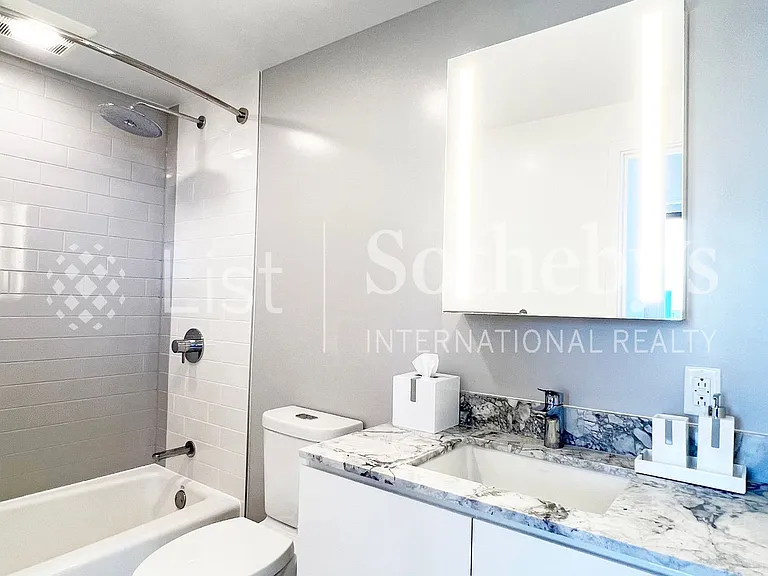 987 Queen St #2501 — Photo 9