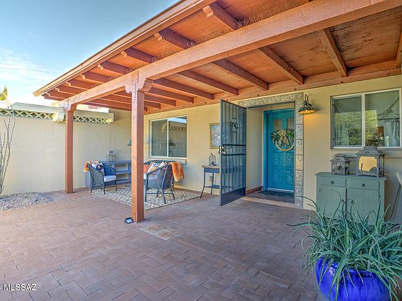 2nd image of 509 W Camino Del Monte