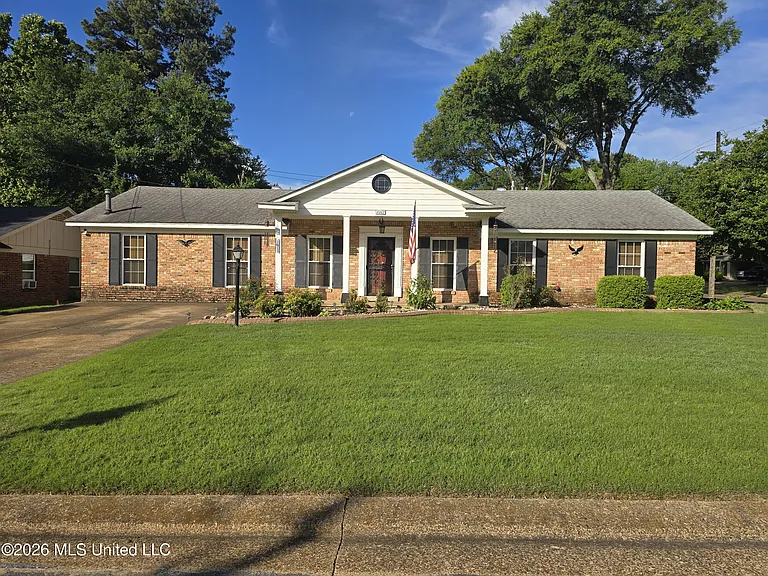 8209 Claiborne Dr — Photo 14