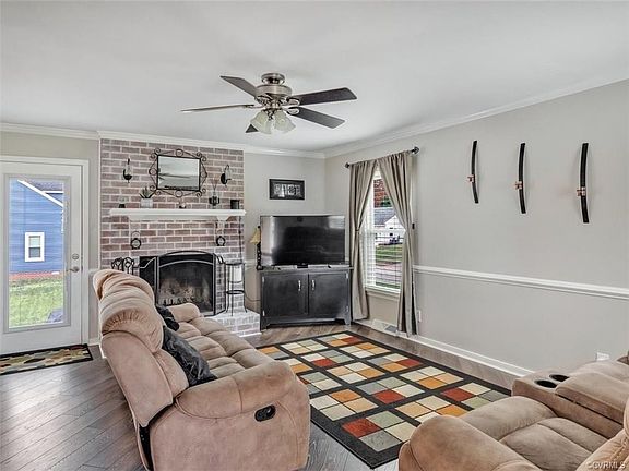 4th image of 1800 Stonecrest Ct