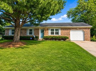 3707 Willow Bend Dr, Evansville, IN 47710