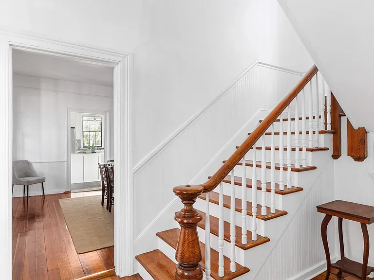 245 Ashley Ave — Photo 6