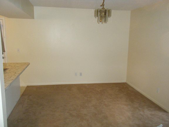 4th image of 1400 Jeffords St #A