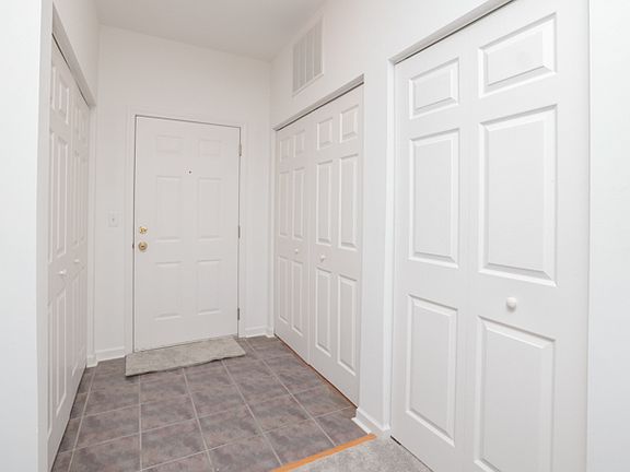 3rd image of 34435 N Old Walnut Cir #1-104