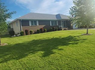 105 Tanglewood Dr, Dodge City, KS 67801