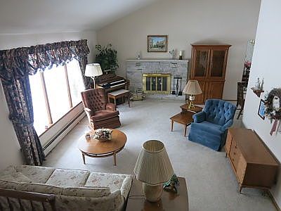 3rd image of N92W17352 Forest Dr