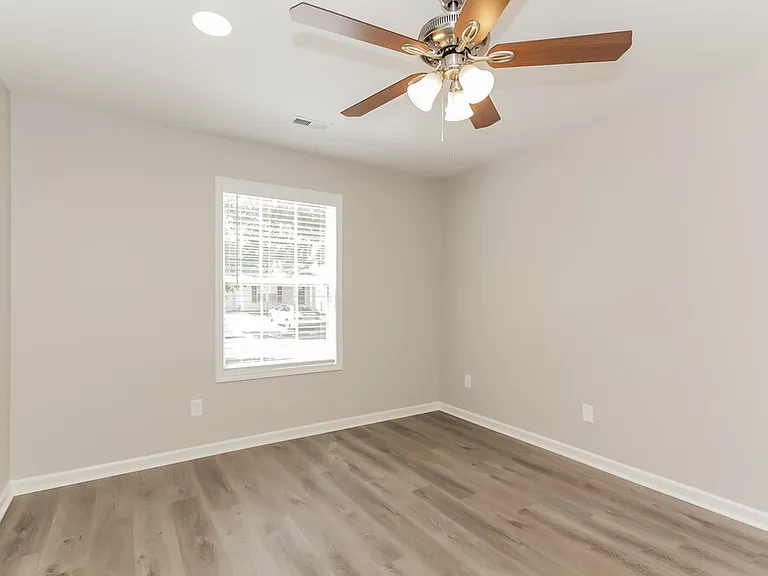 2707 Oasis Ln — Photo 8