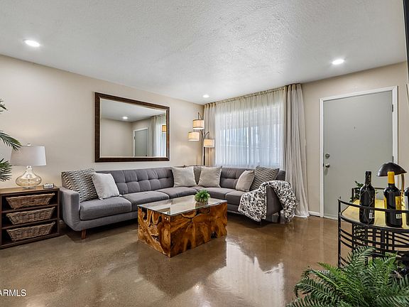 4th image of 6819 N 12TH Street #9