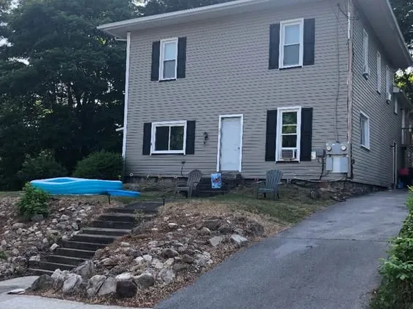 21 Spring St, Livonia, NY 14487