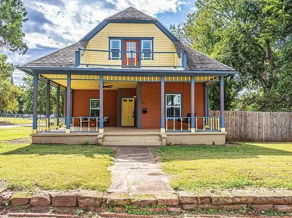 421 E Logan Ave, Guthrie, OK 73044