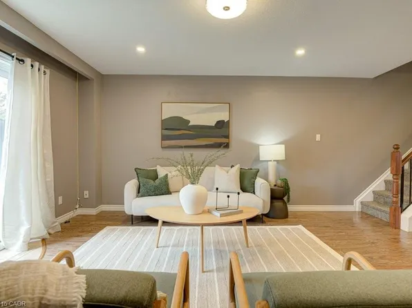 50 Westmount Rd W #23, Kitchener, ON N2M 1R5