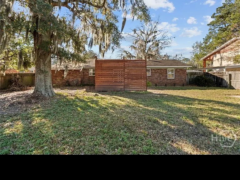 408 Valentine Dr — Photo 18