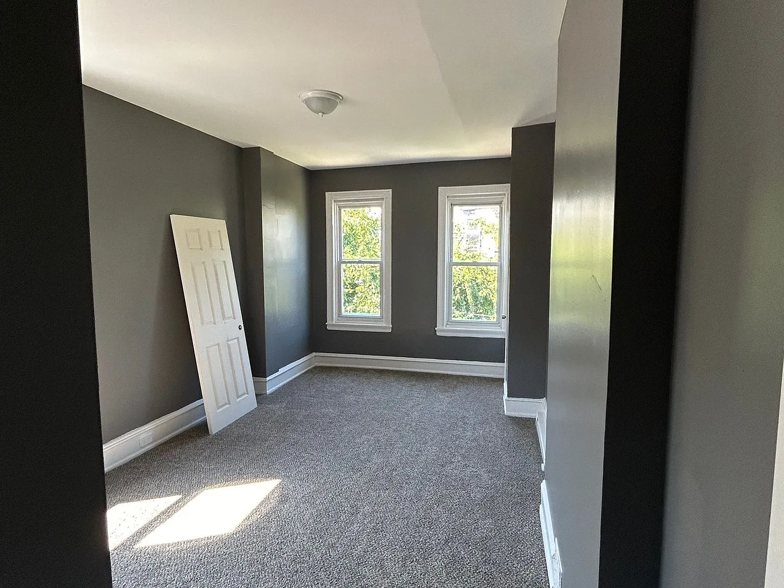 2 bed, $1,200 — Photo 2