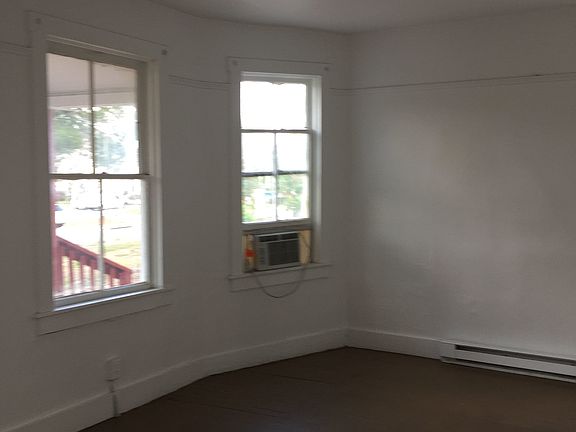 4th image of 236 N Peninsula Dr #1