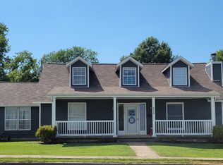 838 N Madison St, Webb City, MO 64870
