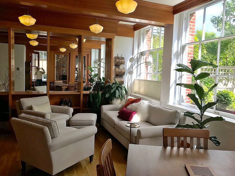 1st image of 1401 5th Ave N #108