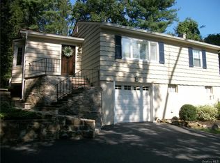 19 Fox Hill Rd, Mahopac, NY 10541