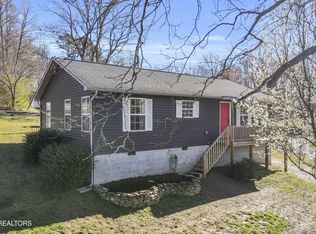 626 Kansas Ln, Oliver Springs, TN 37840