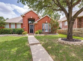 1720 Blackstone Dr, Carrollton, TX 75007