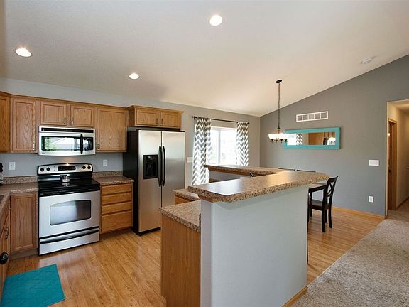 5th image of 1620 Cedar Springs Ct