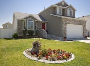 1662 N 2400 W, Clinton, UT 84015