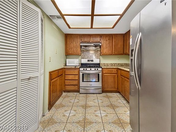 5th image of 3968 Tirana Way