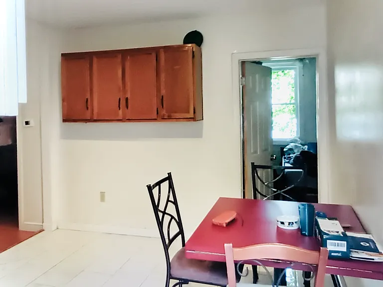 67 Gore St #1R — Photo 5