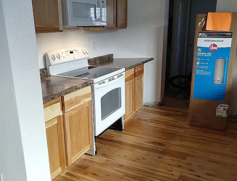 8318 S Park Ave — Photo 5