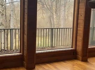 92 W Rambling Crk, Tryon, NC 28782