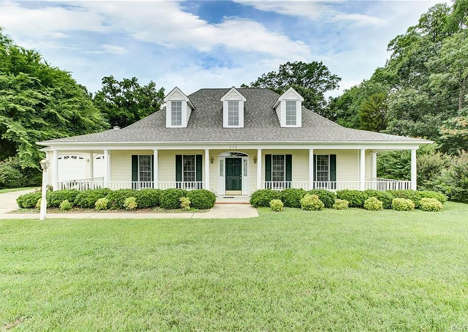 1st image of 212 Bear Chase Ct