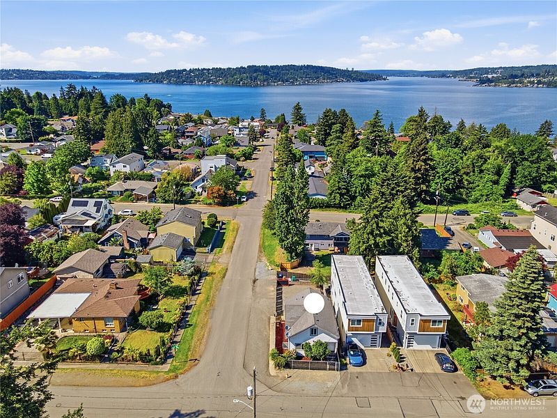 4th image of 11546 85th Avenue S