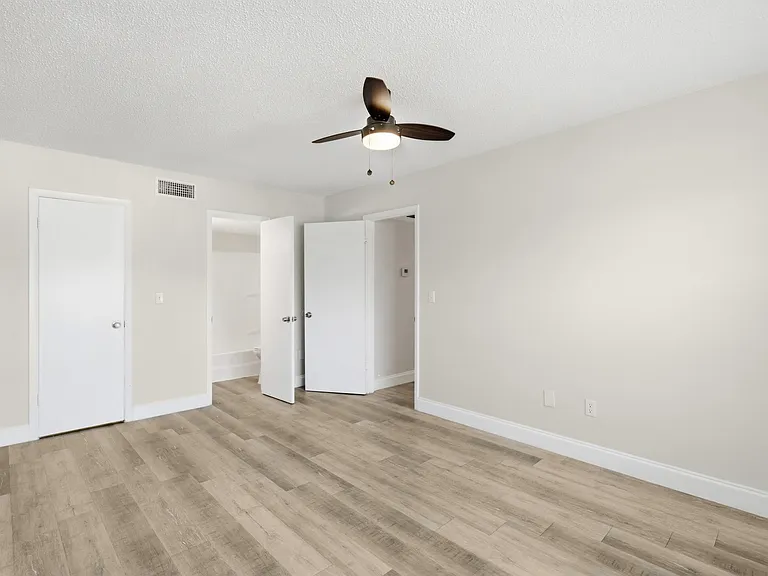 The Enclave at 3726 — Photo 12