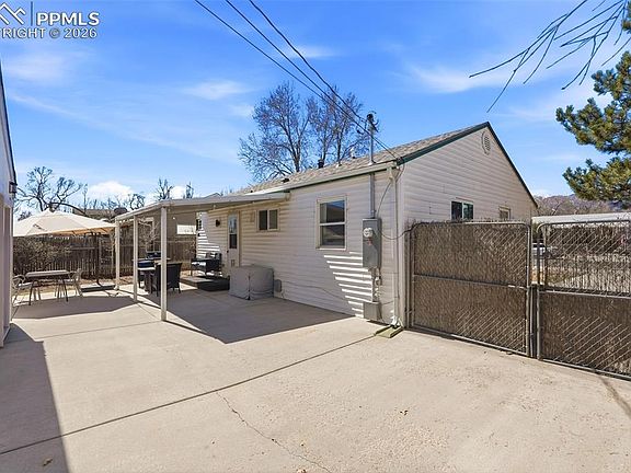 5th image of 1925 S Prospect Ave