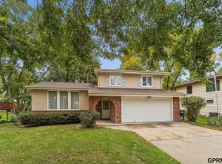 2416 N 98th Ave, Omaha, NE 68134